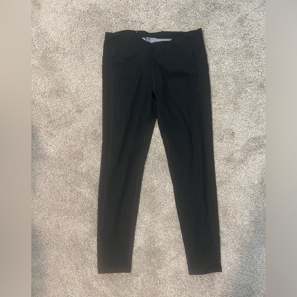 Victoria Secret black leggings - perfect condition.